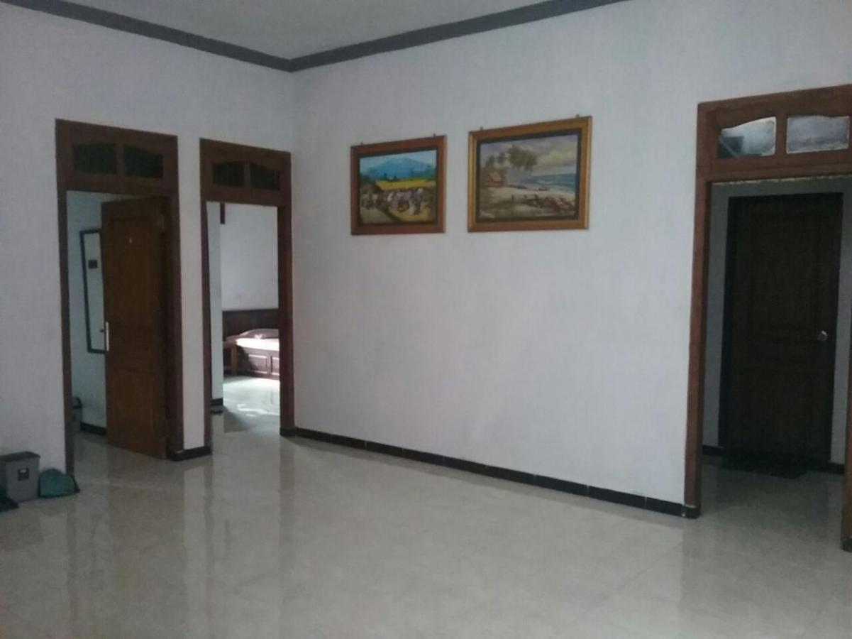Hotel "Ngebel Indah" Luaran gambar